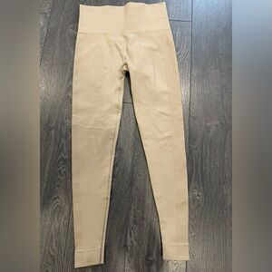 SET Active Taupe Leggings